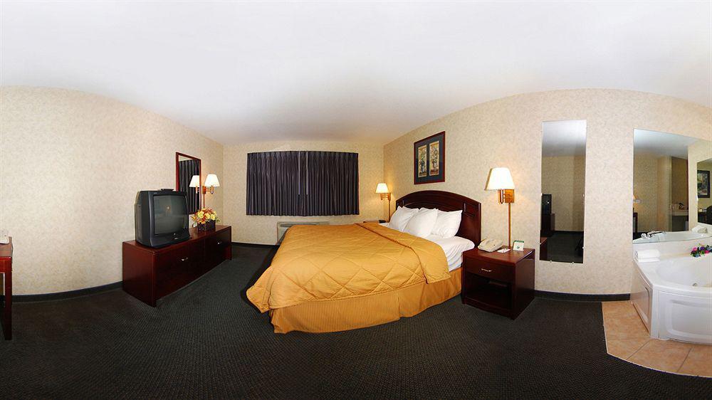 Comfort Inn Story City Екстериор снимка