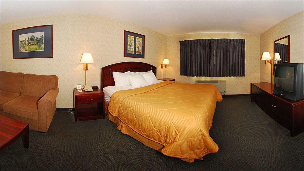 Comfort Inn Story City Екстериор снимка