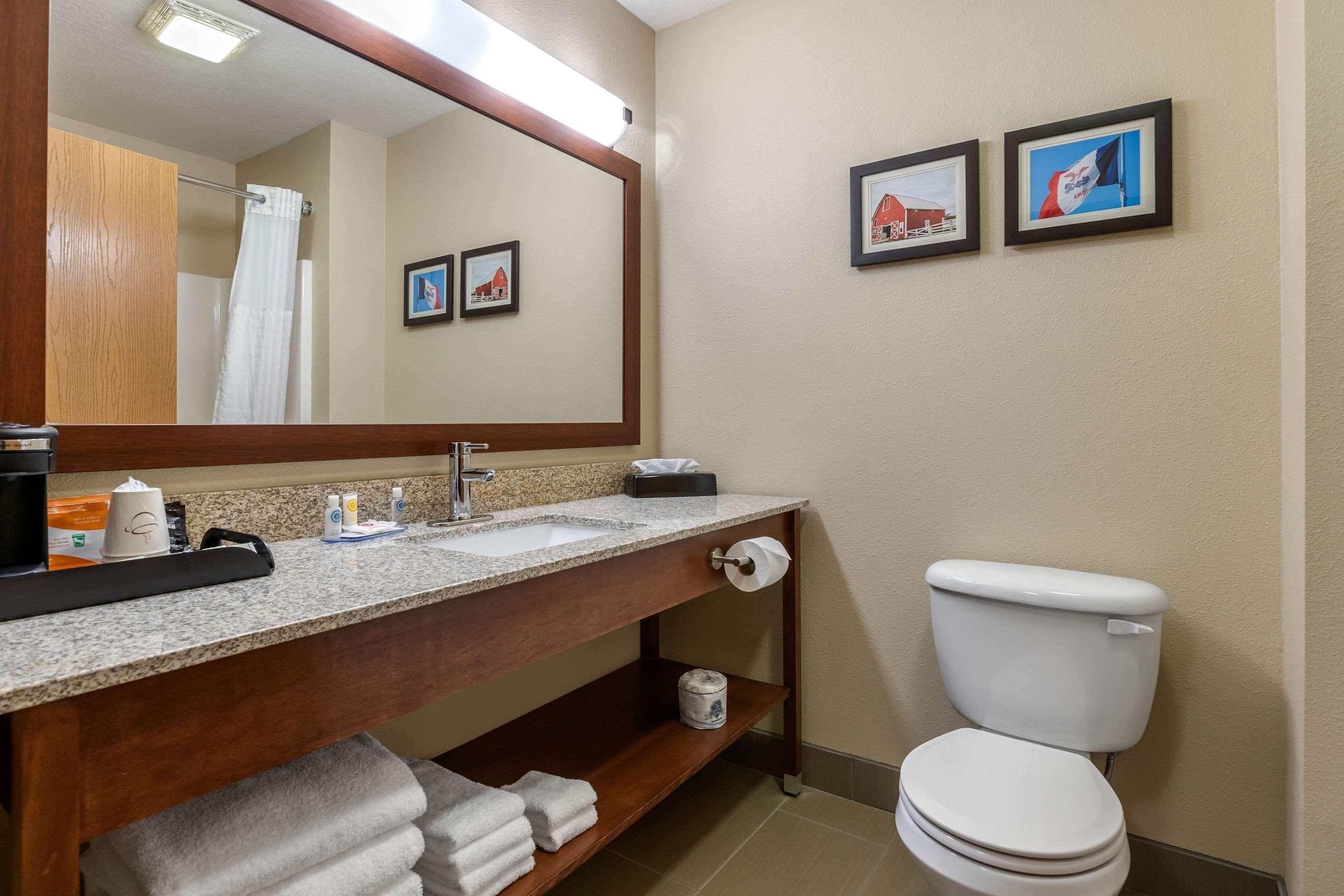 Comfort Inn Story City Екстериор снимка
