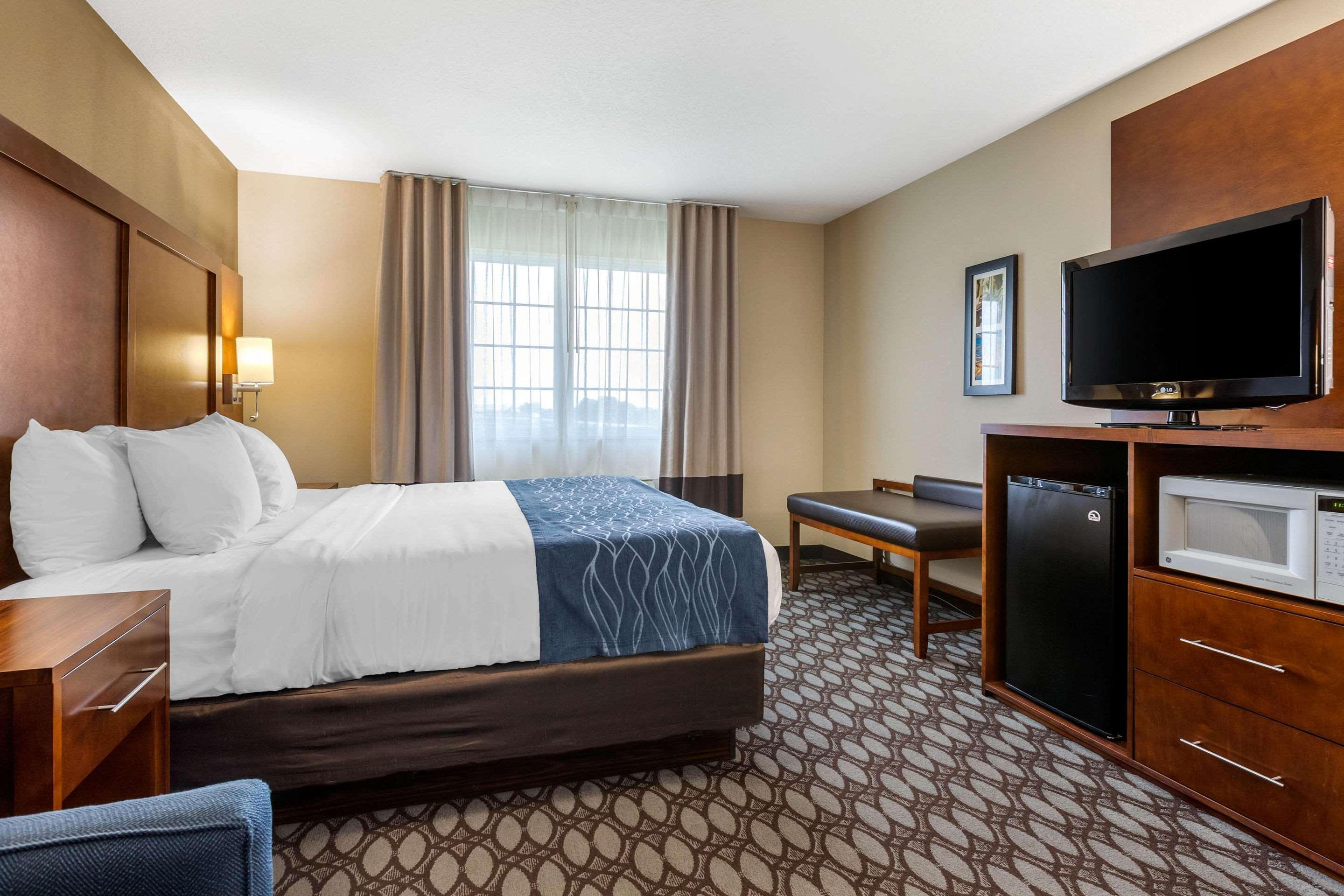 Comfort Inn Story City Екстериор снимка