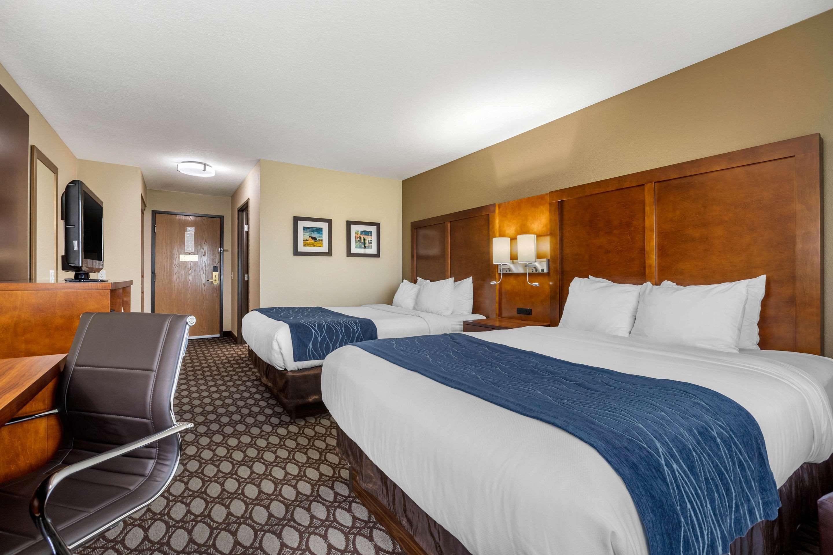Comfort Inn Story City Екстериор снимка