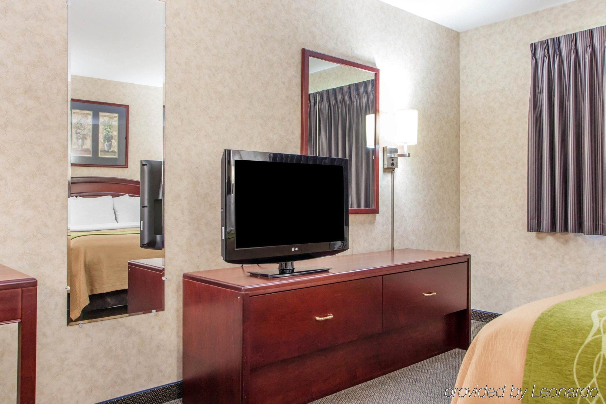 Comfort Inn Story City Екстериор снимка